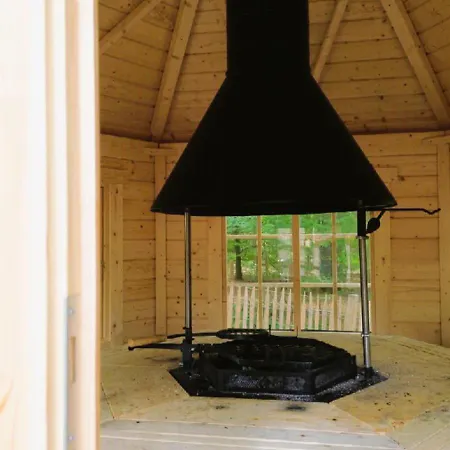 Camping Insolites Au Sein Du Parc Symbiosa Bièvre